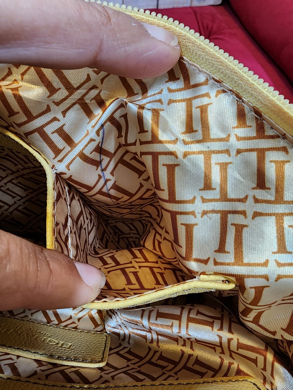 Tignanello Yellow Pebbled Leather Crossbody Organizer Bag Butter Yellow - Picture 12 of 12